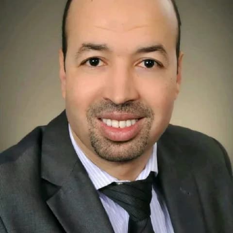 Portrait de Dr. Driss Bennani